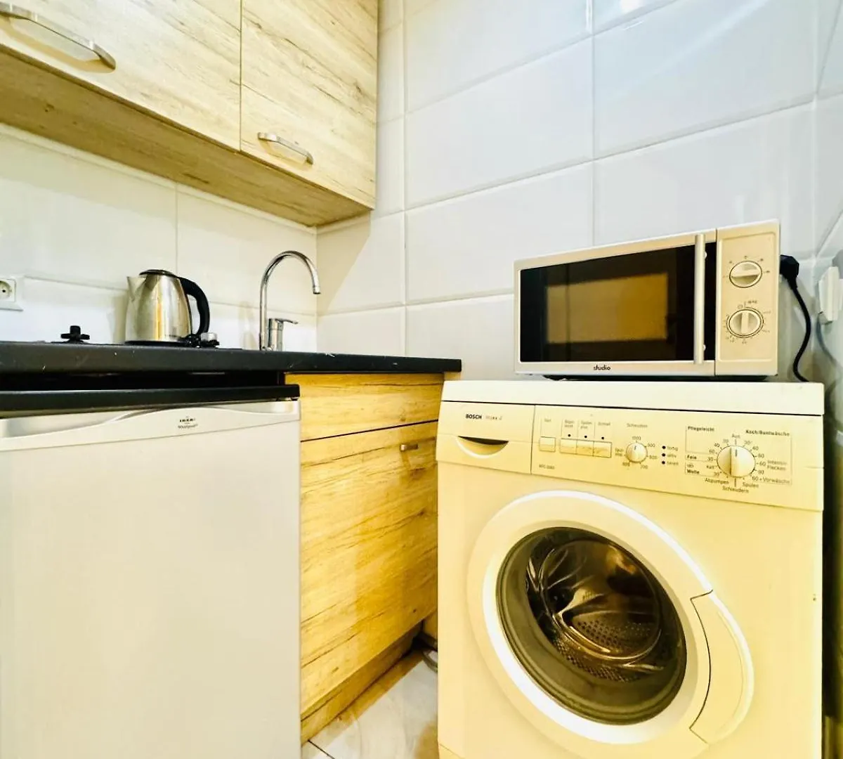 Nice Studio Apt For 2P, 15Minutes To Rathausplatz فيينا النمسا