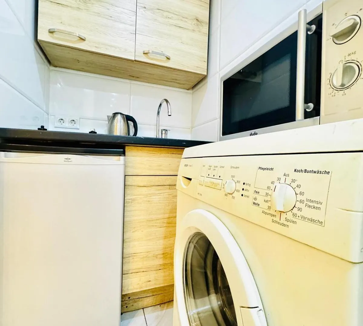 וינה Nice Studio Apt For 2P, 15Minutes To Rathausplatz דירה